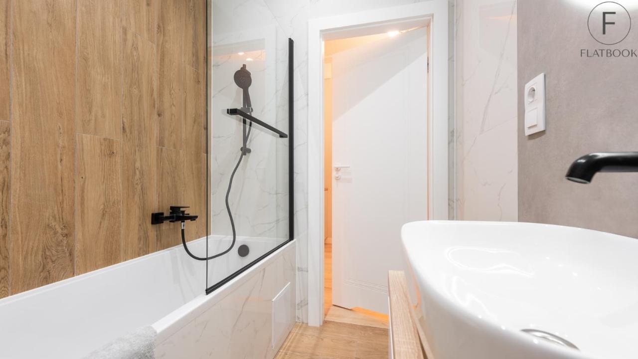 Flatbook - City Center Apartments Granaria 格但斯克 外观 照片